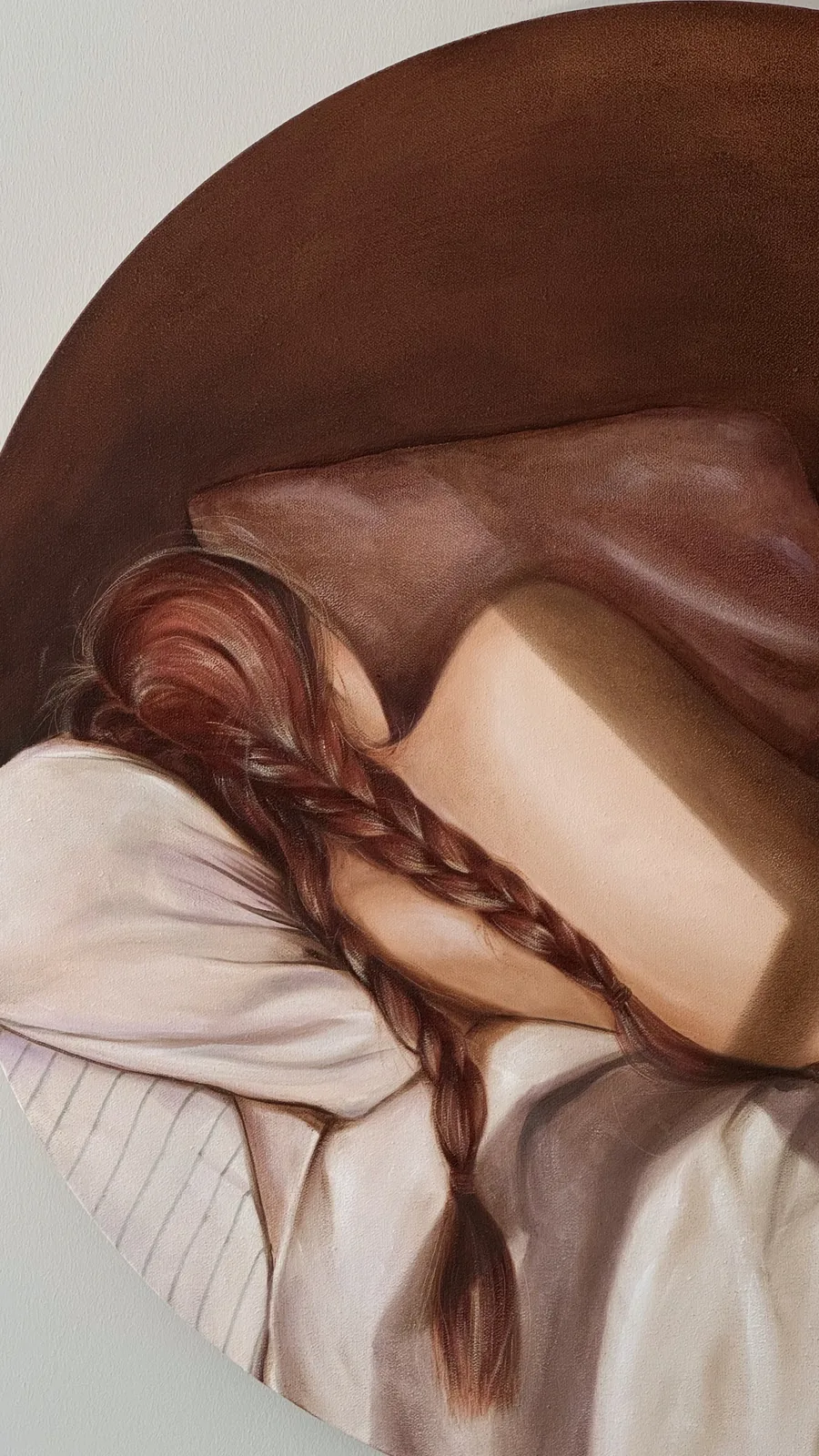 Close-up fragment: the braid and the folds of the linen, brushwork visible